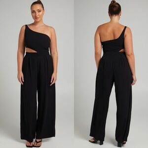 NWT Showpo Black Cut Out One Shoulder Jumpsuit Size 2 Wide Leg Cocktail Party